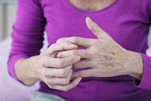 Život sa reumatoidnim artritisom: Napadi koji mijenjaju život