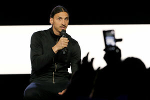 Novi dribling Ibrahimovića: Mančester junajted? Ne potvrđujem