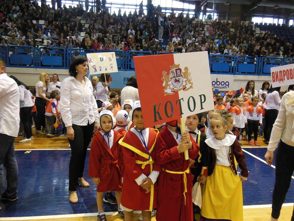 manifestacija „Iz vrtića kreće oro, svanula si majska zoro“