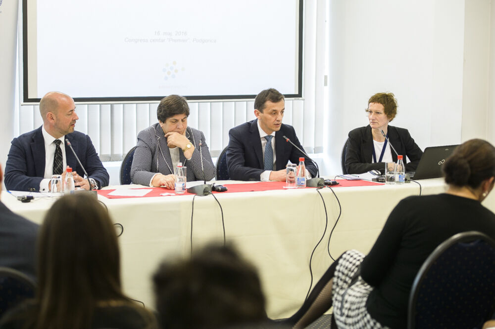 Bendžamin Perks, Predrag Bošković, Zorica Kovačević, Foto: Mps.gov.me