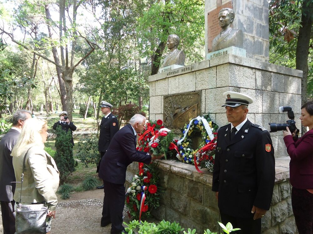 75 godina potapanja razarača Zagreb