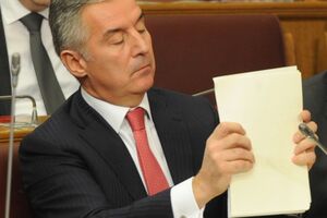 Đukanović: Opozicija hoće svoje jednoumlje na RTCG