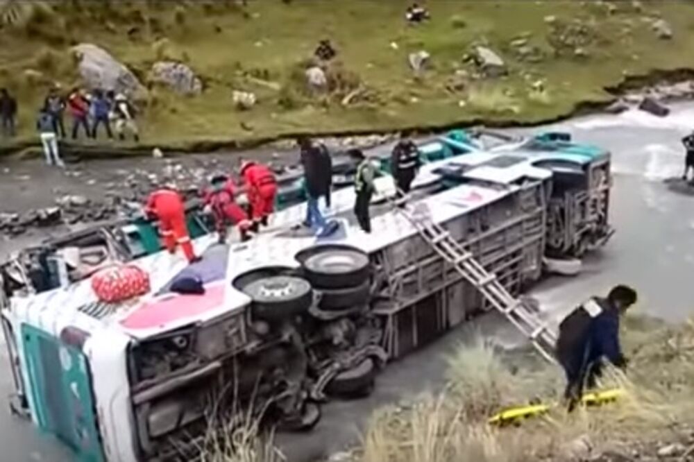 Autobus, nesreća, Peru, Foto: Screenshot (YouTube)