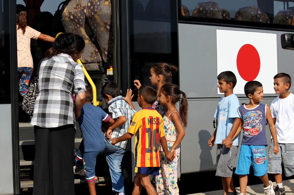 autobus, Romi, Foto: Filip Roganović