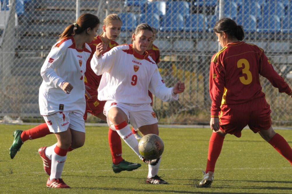 Ženski fudbal, Foto: Savo Prelević