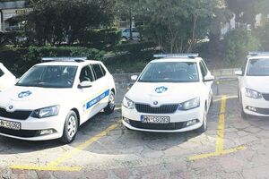 Herceg Novi: Stigli novi automobili za komunalne  policajce