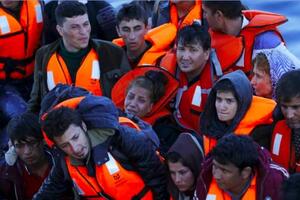 Najmanje 25 izbeglica utopilo se kod turske obale