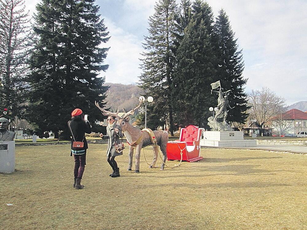 Kolašin, skulpture, Mladen Karišik