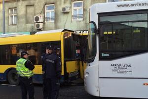 Beograd: Sudar autobusa na Zelenom vencu, povrijeđeno 18 osoba