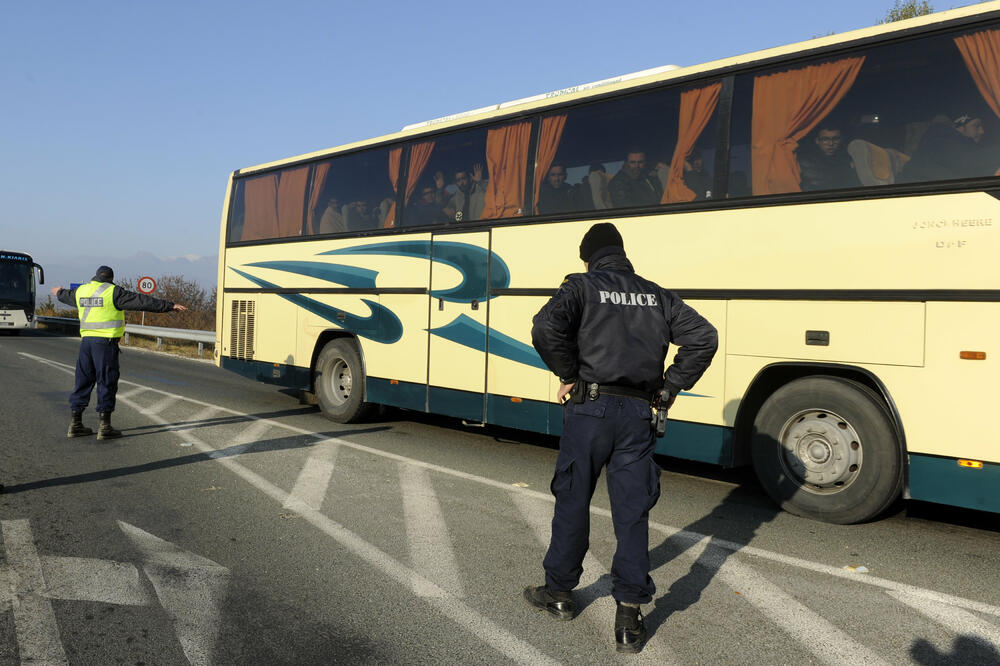 Grčka policija, migranti, Foto: Reuters