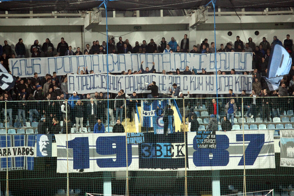 Navijači FK Budućnost, Foto: Filip Roganović