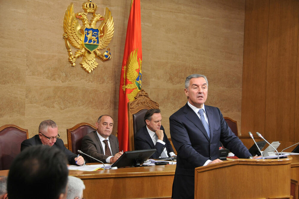 Milo Đukanović, premijerski sat, Foto: Biro za odnose sa javnošću