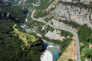 Zaustaviti promociju hidroenergetskih projekata poput HE na Morači