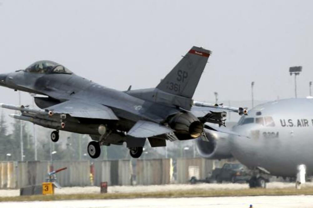 Avion F-16, Foto: Beta/AP