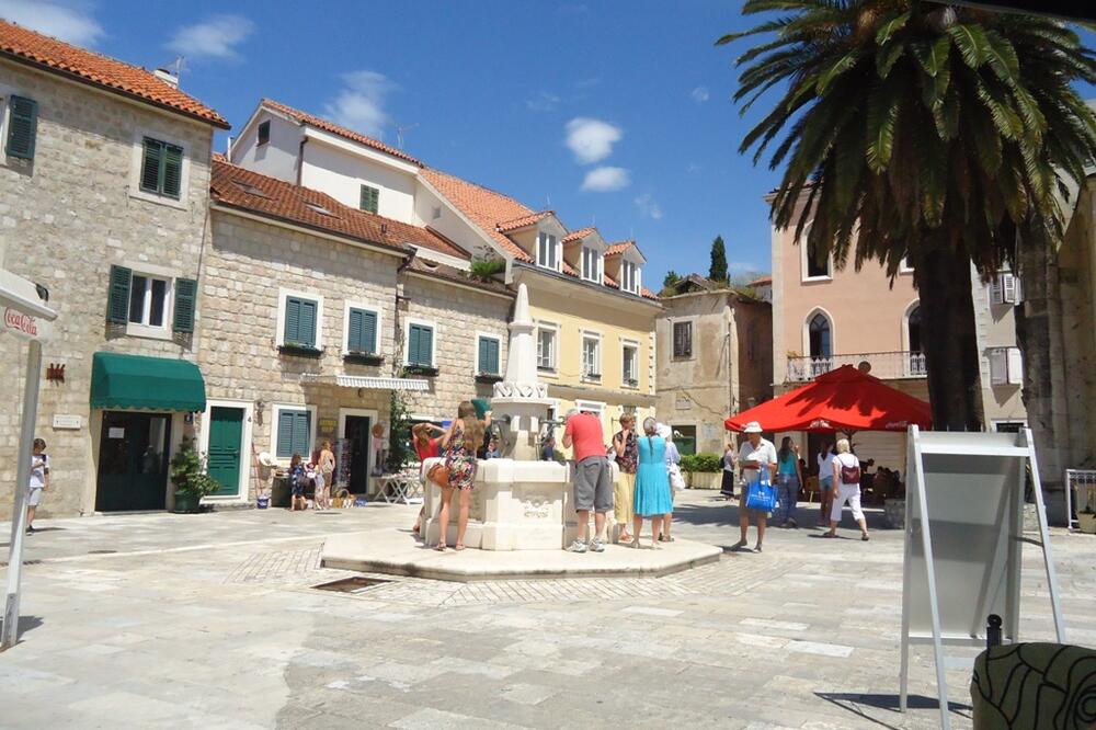 Herceg Novi, turisti, turizam, Foto: Slavica Kosić