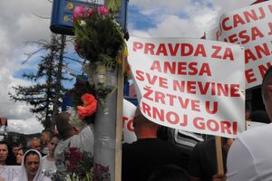 U Rožajama održana protestna šetnja "Pravda za Anesa Kalača"