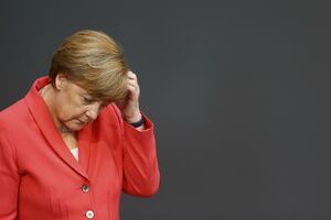 Merkel isključila opraštanje duga Grčkoj