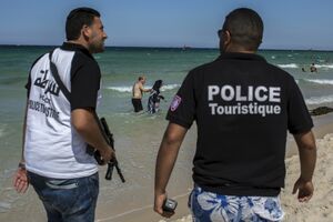 Tunis: Zbog terorističkog napada na plaži uhapšeno 12 džihadista