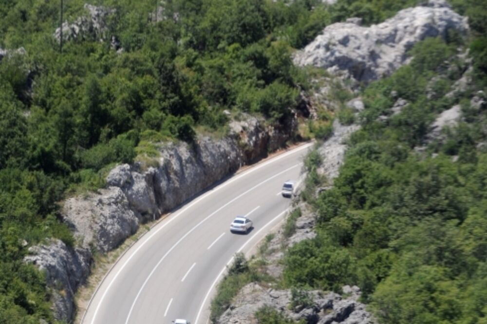 akcija Helikopter, kontrola saobraćaja, AMSCG, Foto: Savo Prelević