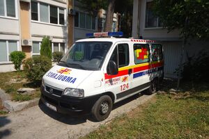 Državna hitna Tivćanima uzima sanitetska vozila koja su kupili...