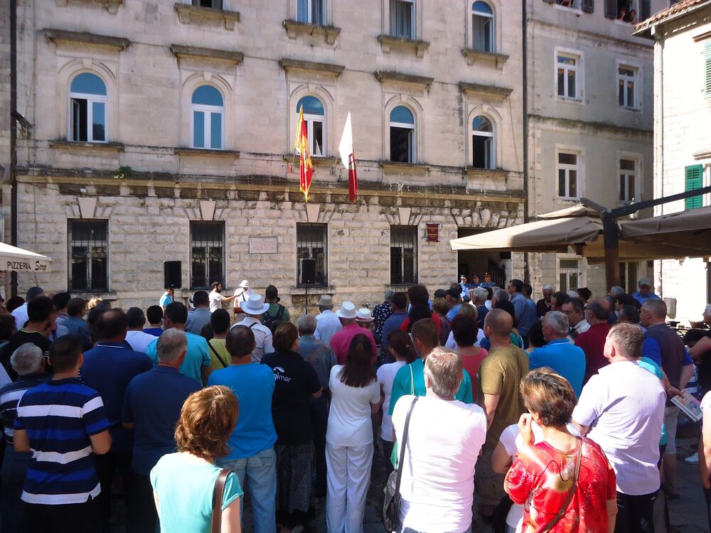 Kotor, pijaca