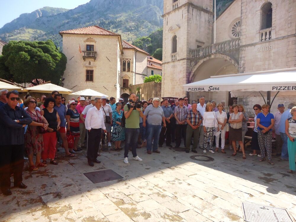 Kotor, pijaca