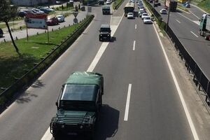 Oklopna vozila PTJ Srbije krenula na granicu sa Makedonijom