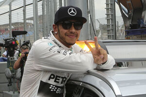 Hamiltonu pol u Bahreinu, četvrti ove sezone