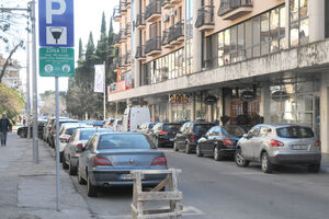 Podgorica: Prekršajni nalog od 20 eura za neplaćanje parkinga