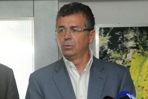 Gvozdenović pozvao mlade da se uključe u dijalog o NATO...