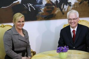 Josipović predao dužnost Grabar Kitarović: "Zanimljiv i ugodan...