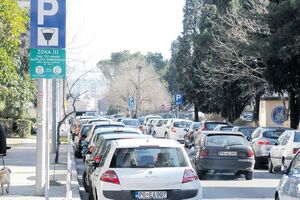 Podgorica: Parking servis planirao profit od 28.800 eura