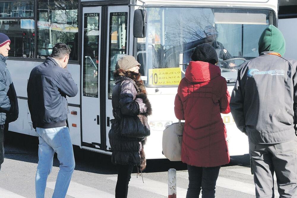 autobus, Foto: Boris Pejović