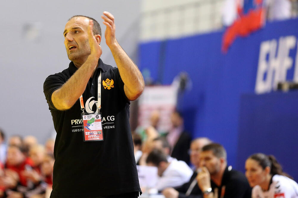 Dragan Adžić, Foto: Huncro2014.ehf-euro.com