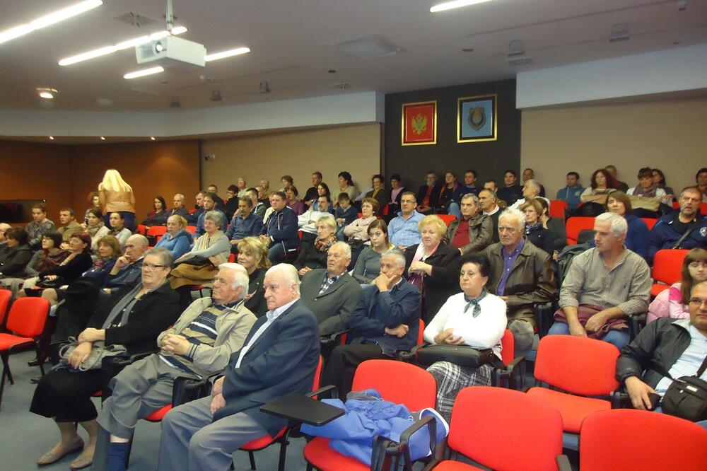 FKVK Mladost, projekcija dokumentarnih filmova o Tivtu, Foto: Siniša Luković