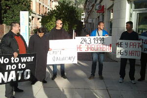 Tivat: Protest protiv NATO-a u ulaska "Cavoura"