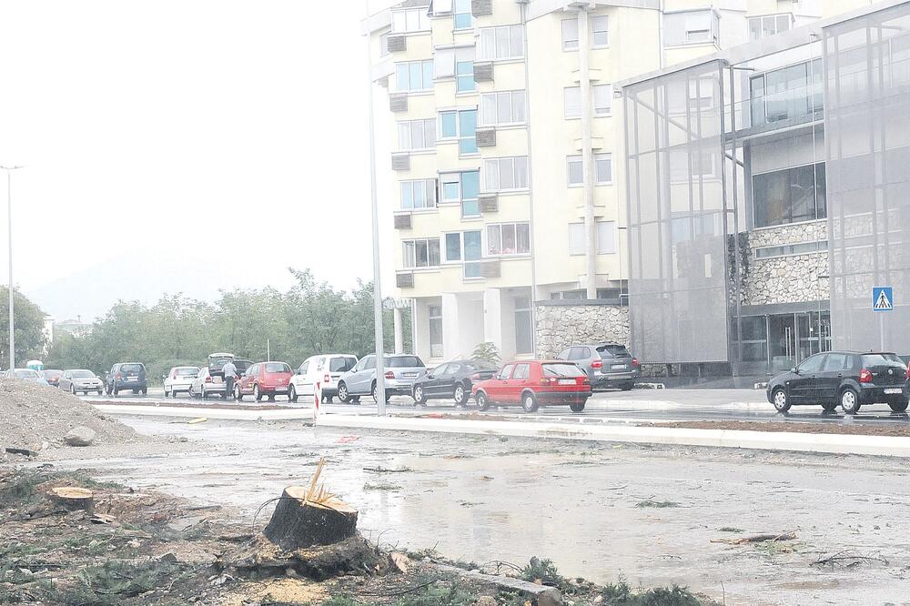 Bulevar serdara Jola Piletića, Foto: Vesko Belojević