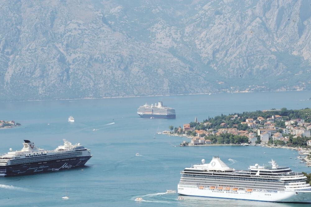 kruzeri Kotor, Foto: Savo Prelević