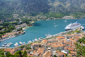 Kotor: Na stadionu se srušio dio zida