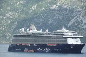 Kotor: Kruzing sezona i u septembru, dva broda dnevno