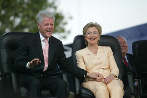 Hilari Klinton: Bil i ja smo bili švorc kad smo napustili Bijelu...