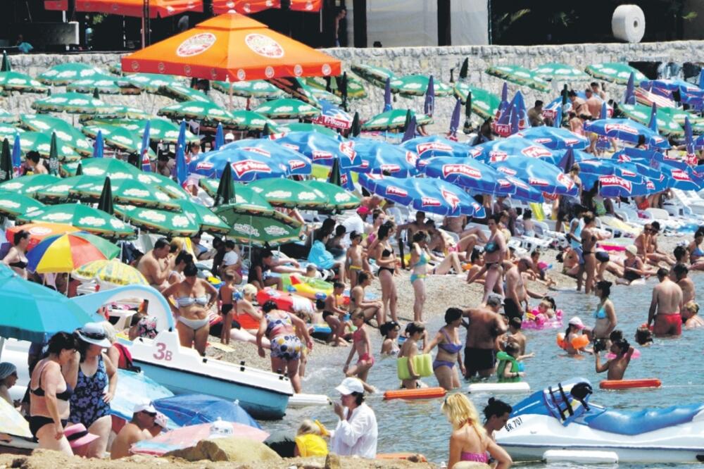 Sutomore sezona, Plaža, Foto: Anto Baković