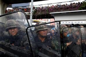 Vojska na Tajlandu bi da spriječi proteste: Kazne za učesnike i...