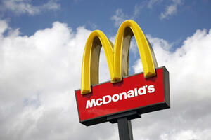 Vlada tvrdi: Ne branimo McDonald's-u  da radi u Crnoj Gori