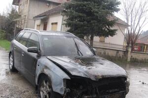 Bijelo Polje: U eksploziji uništen automobil