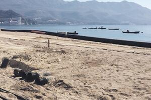 Morsko dobro traži da se izgradnja na bečićkoj plaži završi do 15....