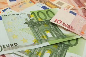Euro na najvišem nivou u dvije i po godine