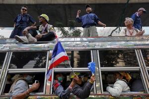 Tajland: Ubijen jedan od lidera protesta, lanci na izbornim...