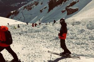 Švajcarska: Lavina zatrpala grupu skijaša