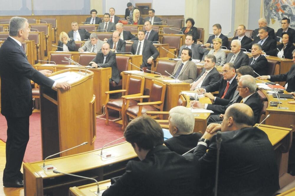 Milo Đukanović, premijerski sat, Foto: Luka Zeković